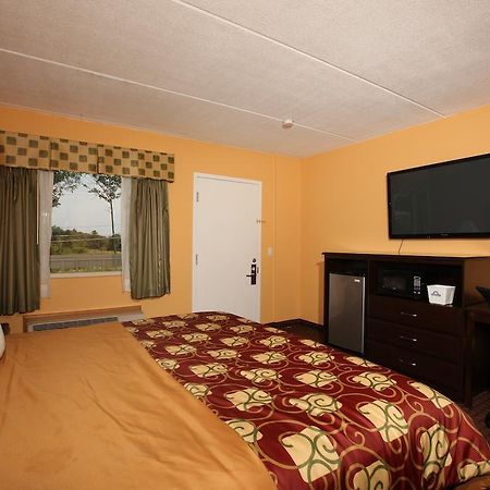 Budgetel Inn Glens Falls-Lake George Zimmer foto