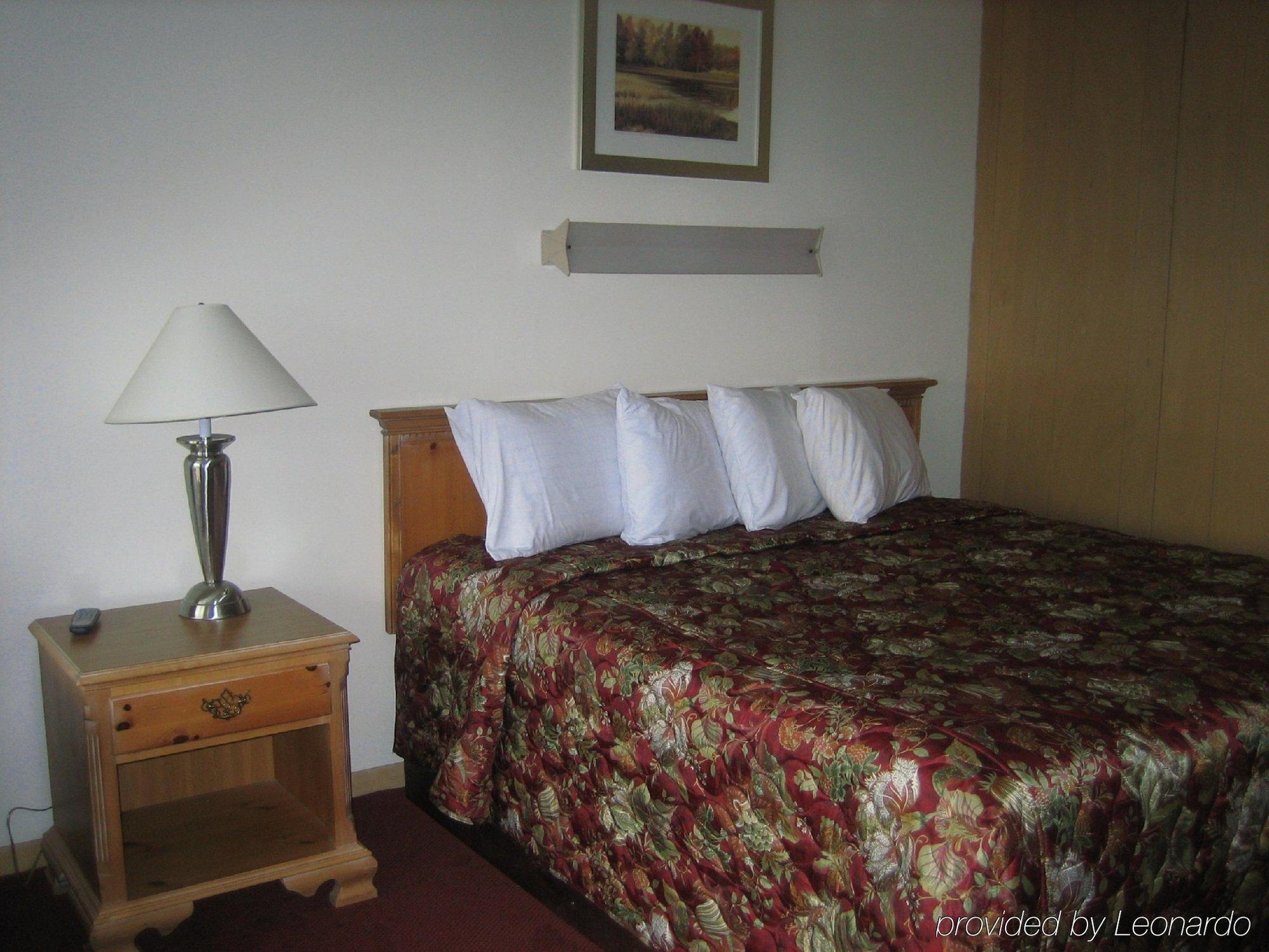 Budgetel Inn Glens Falls-Lake George Exterior foto