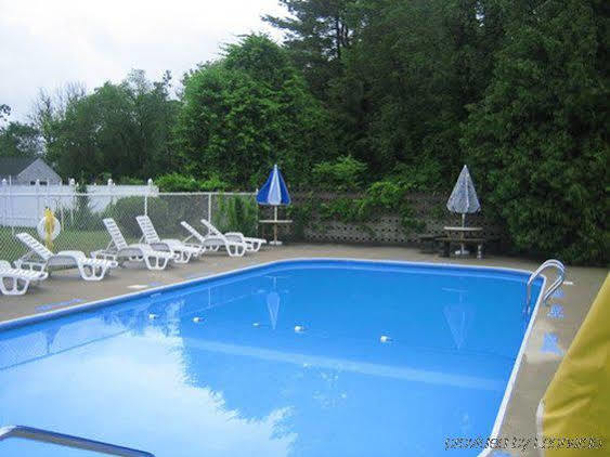 Budgetel Inn Glens Falls-Lake George Exterior foto